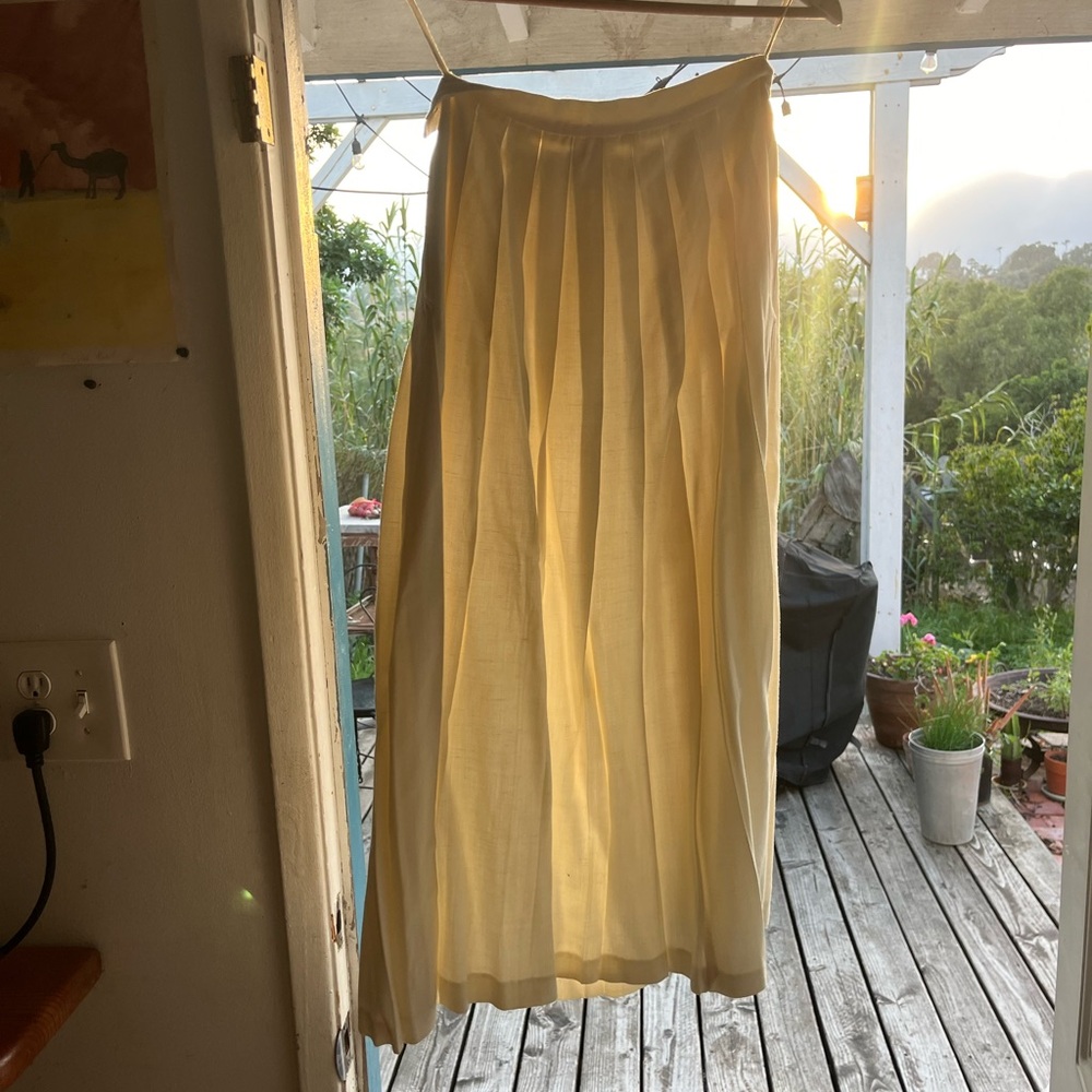 Off white Pleated Maxi Skirt - Women